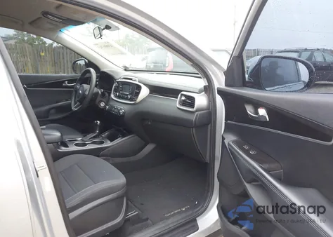 2017 Kia Sorento Lx/L из США, поврежденный, VIN 5XYPGDA56HG233267